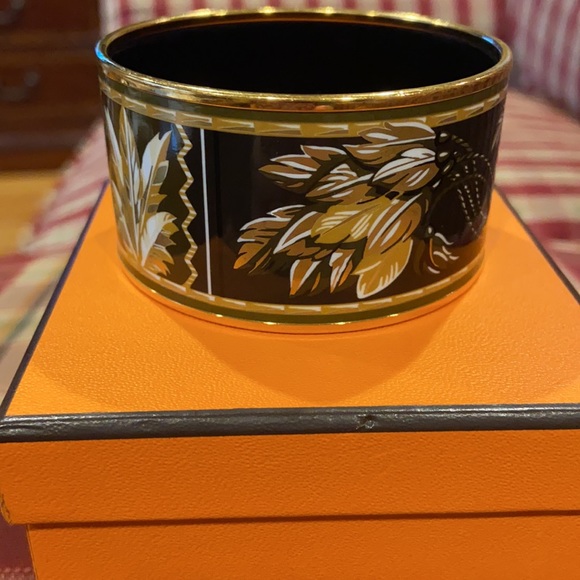 Authentic Hermès wide enamel bracelet - Picture 3 of 10